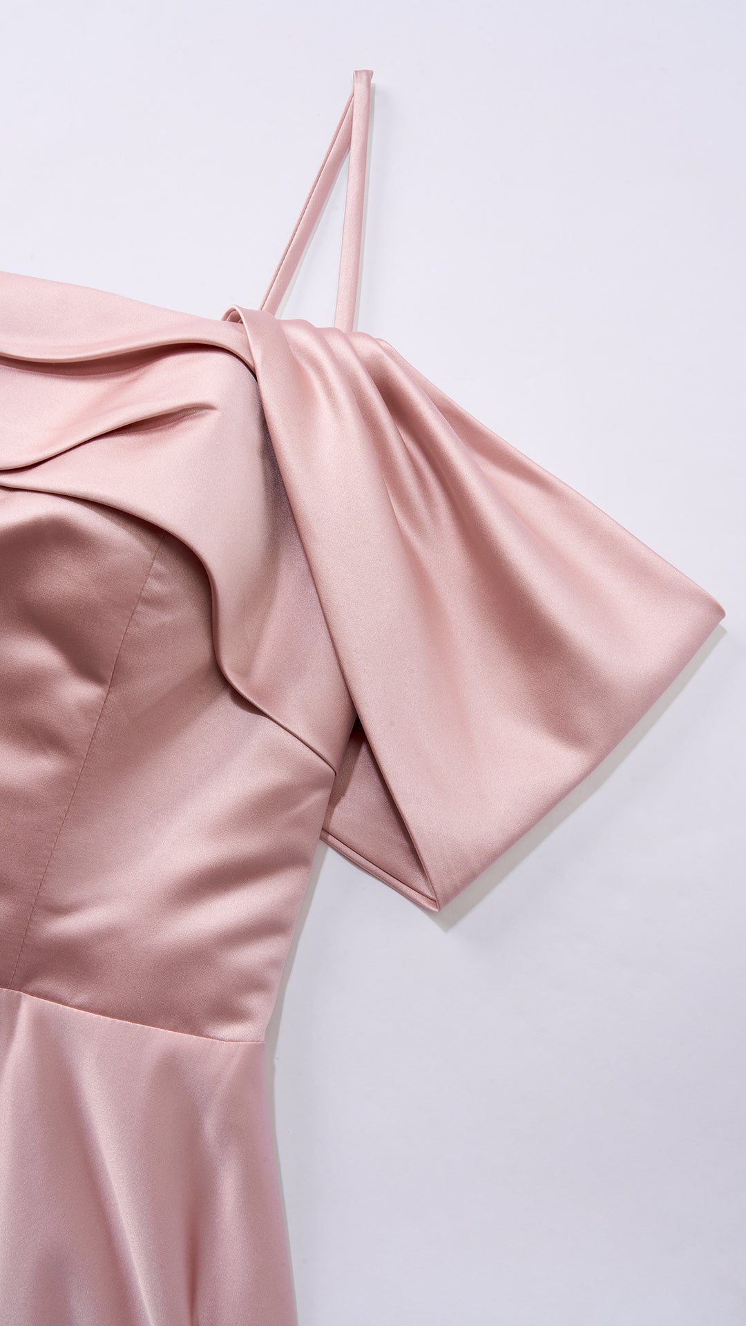 Vestito Lungo Satin Spalline Sottili a Spalla Scoperta, Abito Elegante Donna da Cerimonia con Busto Arricciato e Gonna Ampia
