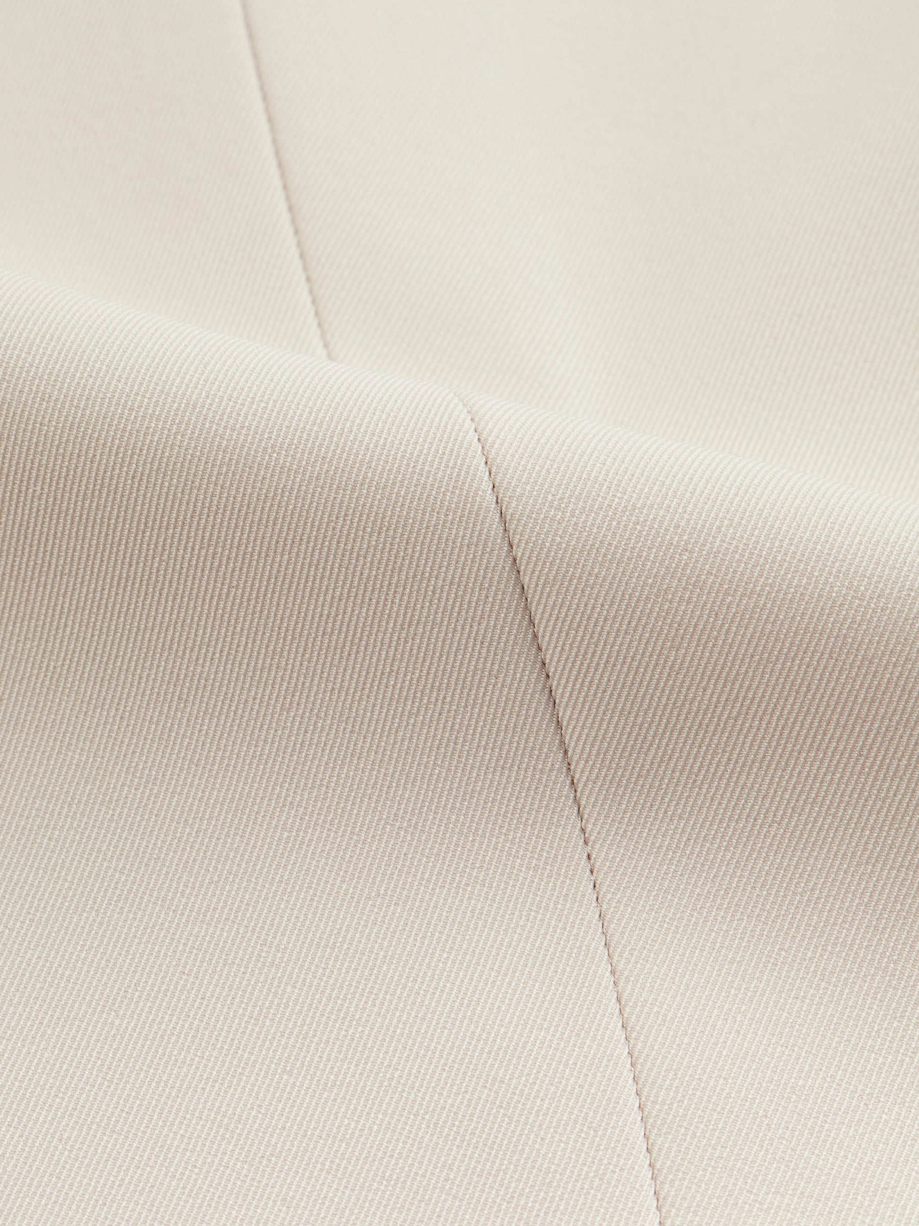 Gilet Donna Elegante a Collo V - Modello Slim Fit per Ufficio e Combinazioni