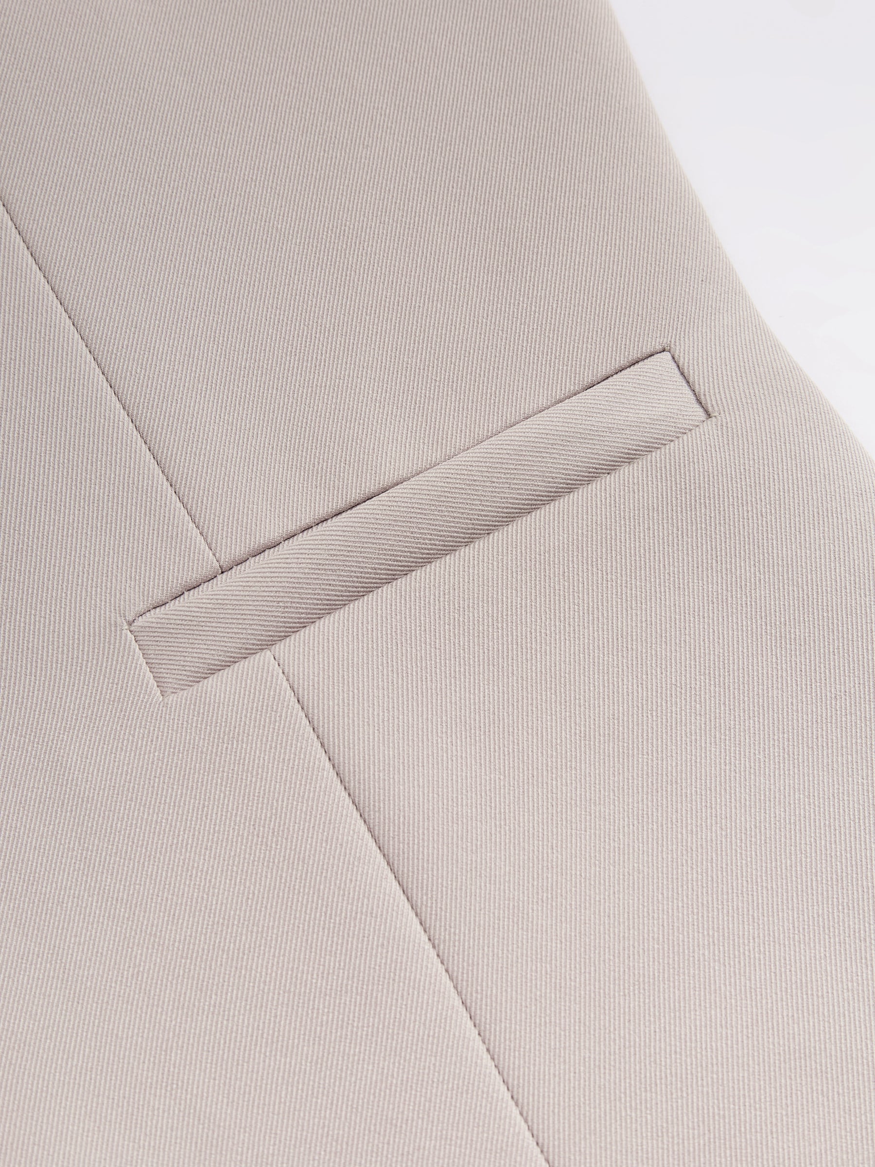 Gilet Donna Elegante a Collo V - Modello Slim Fit per Ufficio e Combinazioni