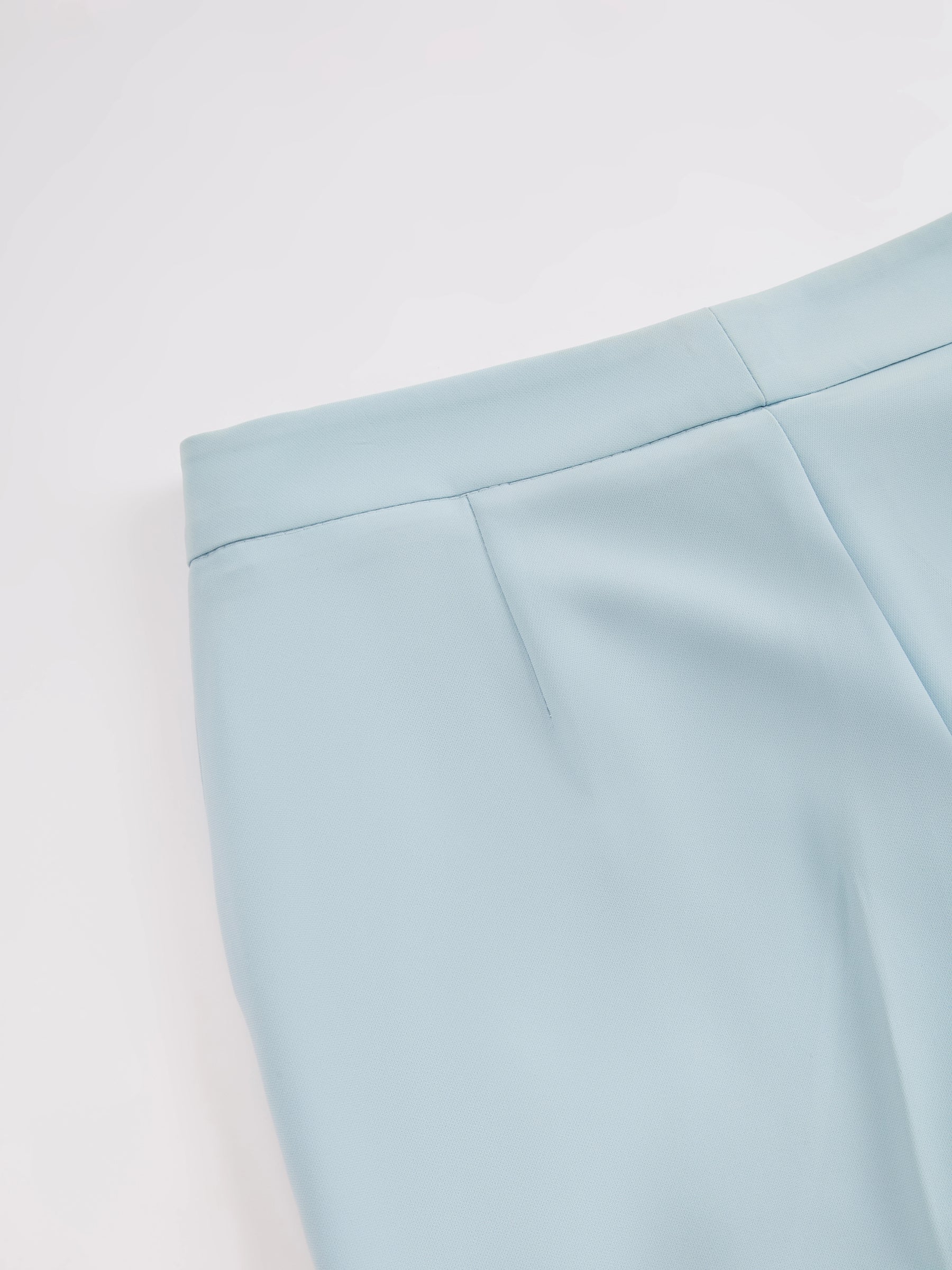 Set Blazer e Pantaloni Donna - Design con Pieghe Frontali per Stile Professionale