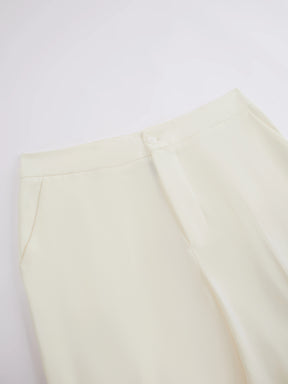 Set Blazer e Pantaloni Donna - Design con Pieghe Frontali per Stile Professionale