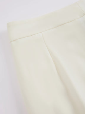 Set Blazer e Pantaloni Donna - Design con Pieghe Frontali per Stile Professionale