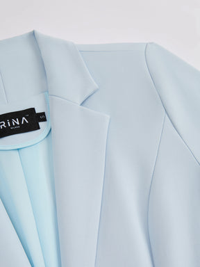 Blazer slim fit da donna: elegante blazer monopetto, adatto per l'ufficio e le occasioni formali.