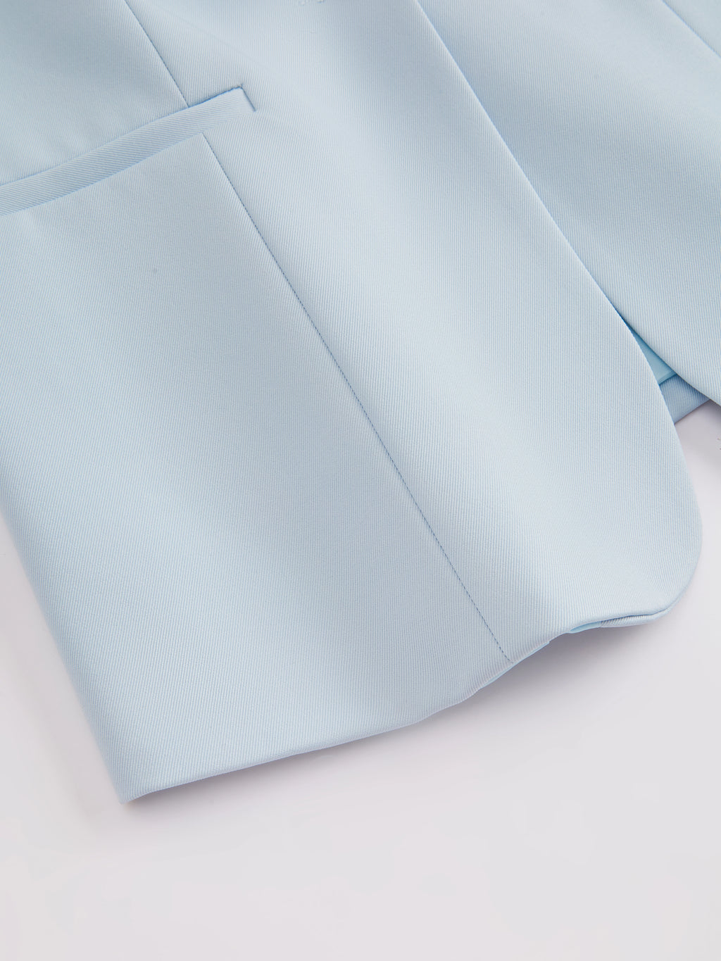 Blazer slim fit da donna: elegante blazer monopetto, adatto per l'ufficio e le occasioni formali.