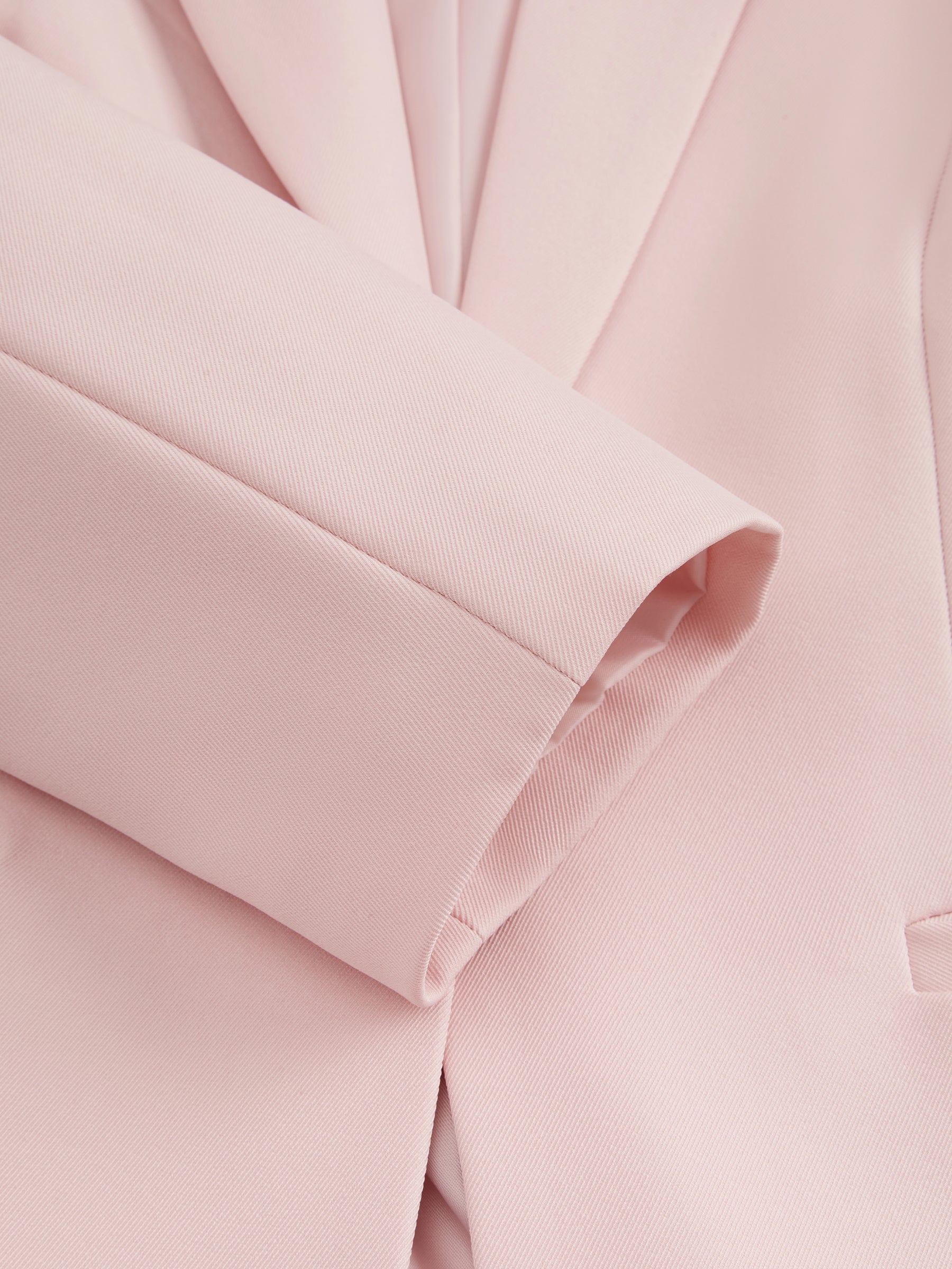 Blazer slim fit da donna: elegante blazer monopetto, adatto per l'ufficio e le occasioni formali.