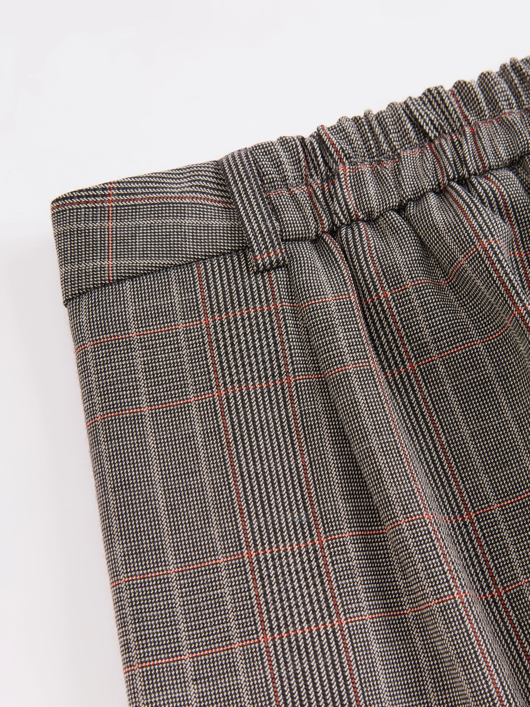 Giacca e Pantaloni Donna - Set Completo per Stile Professionale e Quotidiano