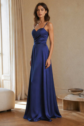 Abito Lungo a Spalline in Satin con Busto a Cuore - Eleganza per Matrimoni e Serate Speciali