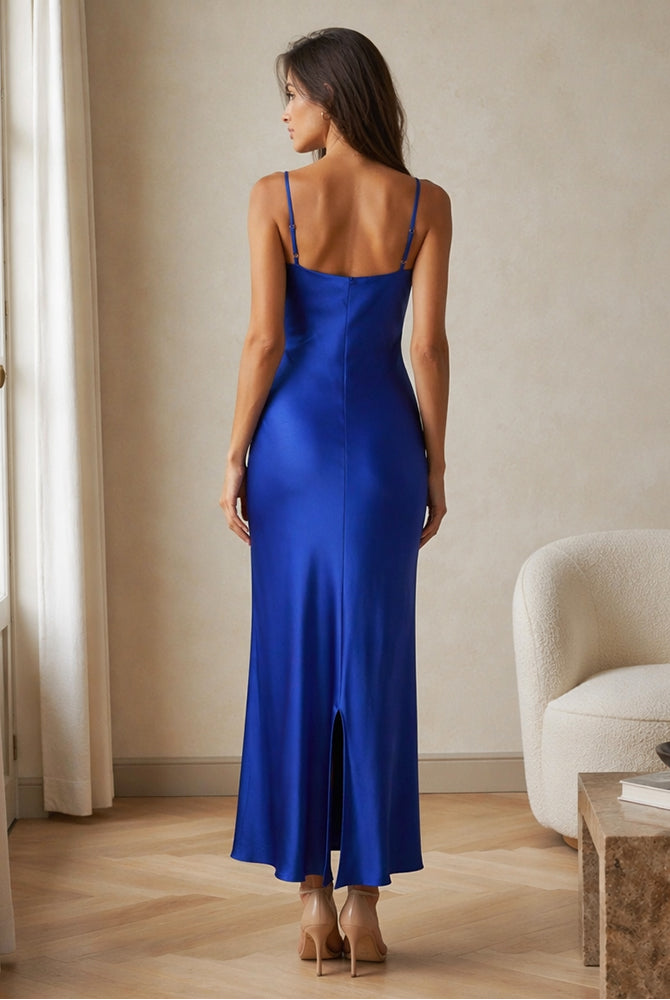 Abito Midi in Satin con Spalline e Scollatura a Collo d'Anatra - Eleganza Senza Tempo per Serate
