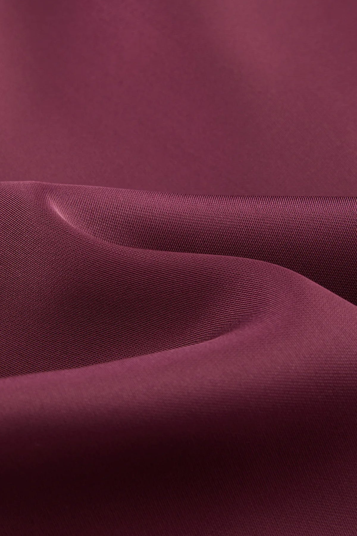 Abito Midi in Satin con Spalline e Scollatura a Collo d'Anatra - Eleganza Senza Tempo per Serate -9