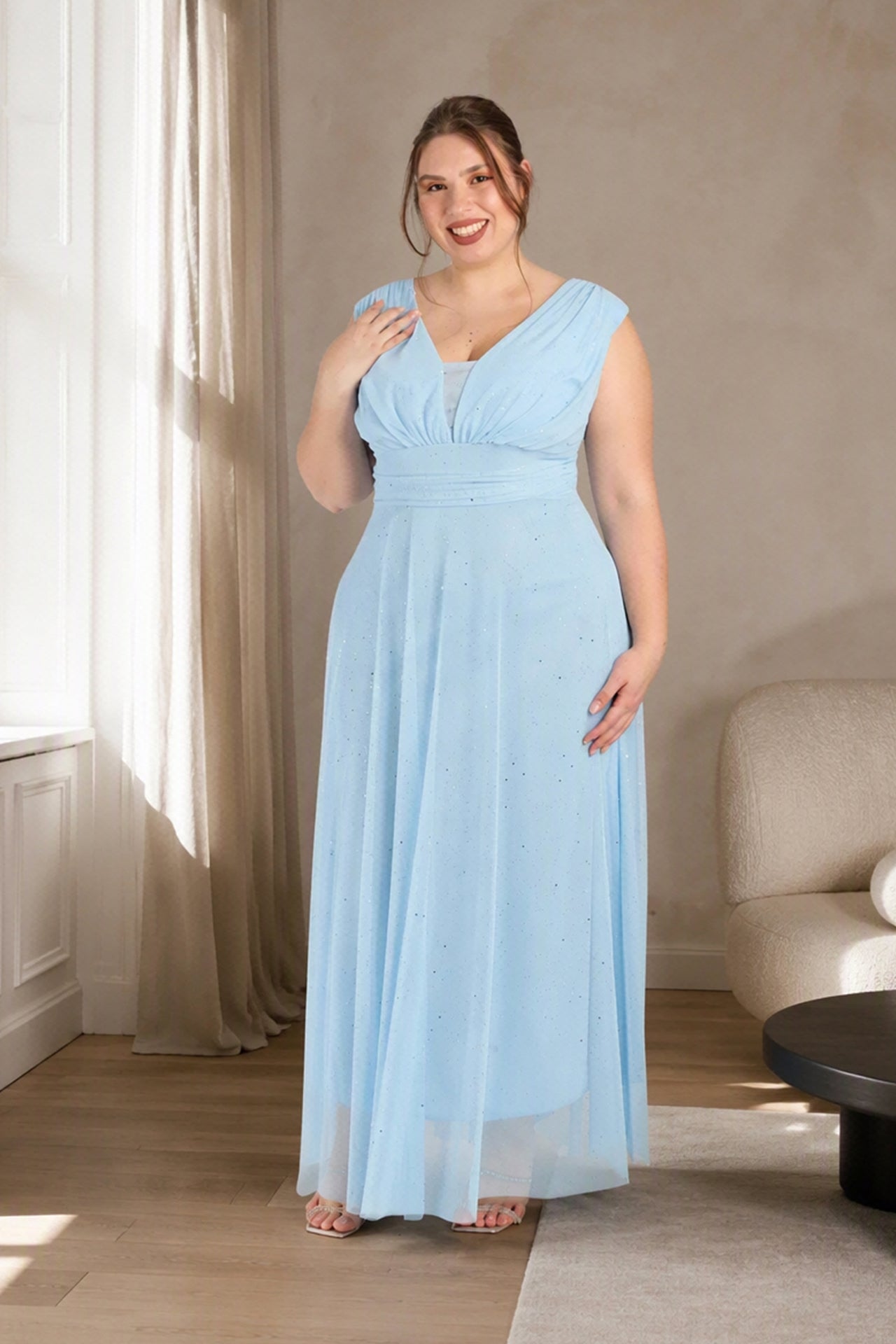 Abito “Lunaria” – Vestito Lungo in Tulle Glitterato con Scollo Incrociato