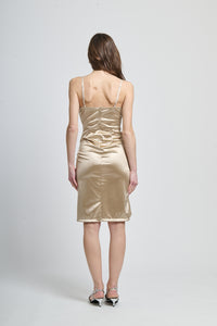 Abito beige sexy, spalline sottili, taglio slittato, per serate romantiche