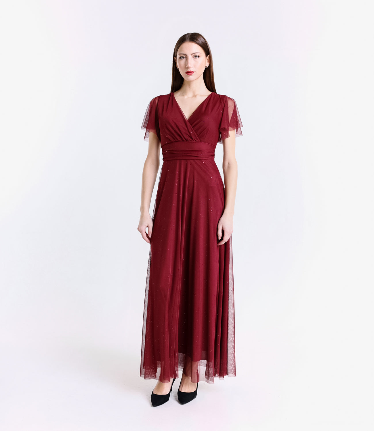 Abito bordeaux con maniche corte, colore intenso e accattivante