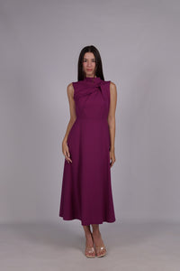 Abito ciliegio da donna, senza maniche, lunghezza midi, dettaglio nodo sul petto, stile romantico