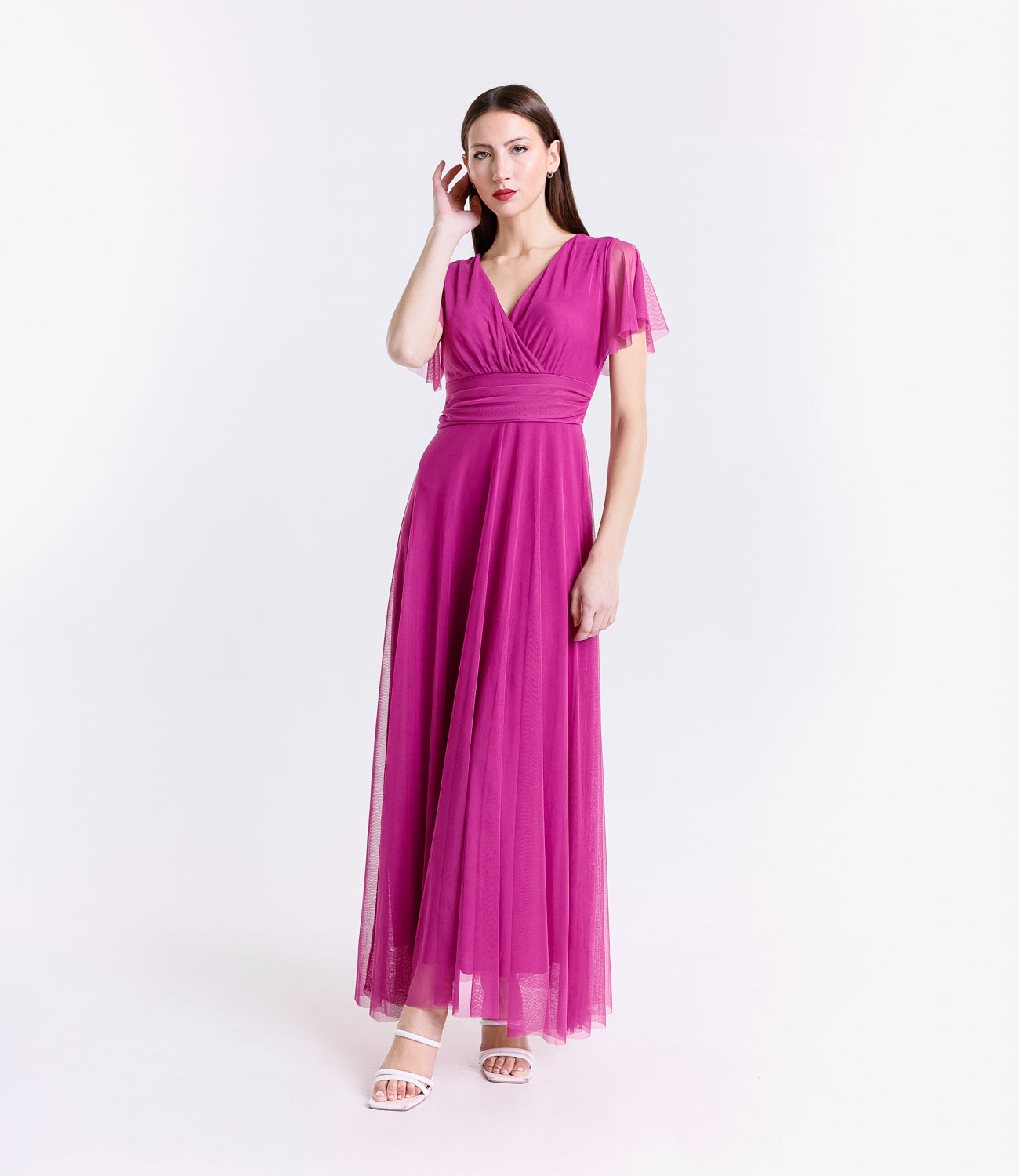 Abito ciliegio in tulle, scollo a V, maniche chiffon, stile tenero