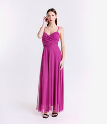 Abito ciliegio in tulle, spalline sottili, colore tenero