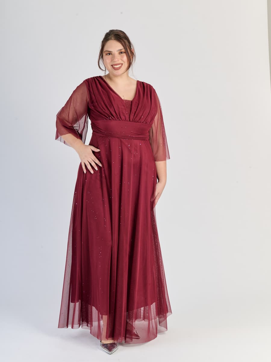 Abito da sera vino, stile avvolgente con scollatura a V e maniche semi - trasparenti.