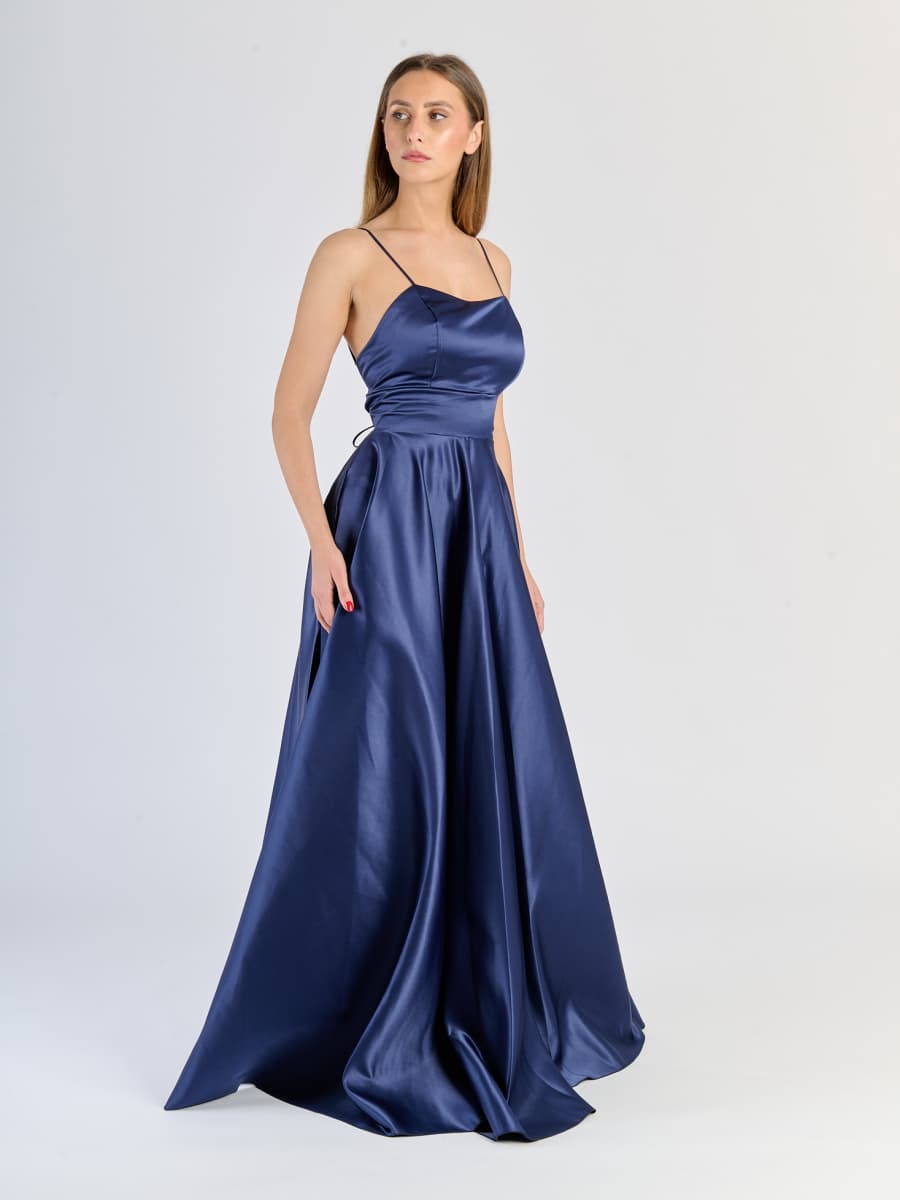 Abito formale Blu scuro con drappeggi sul busto e tessuto fluido