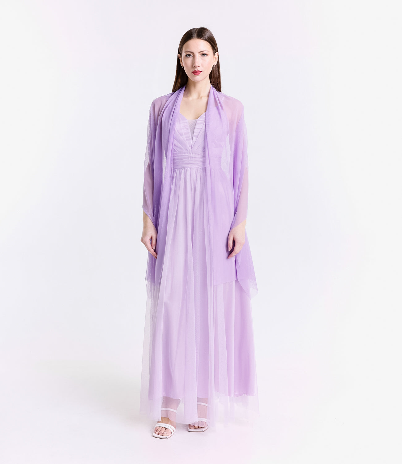 Abito formale lilla con taglio drammatico, ideale per serate notturne