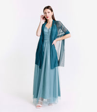 Abito formale salvia con taglio raffinato, ideale per occasioni eleganti