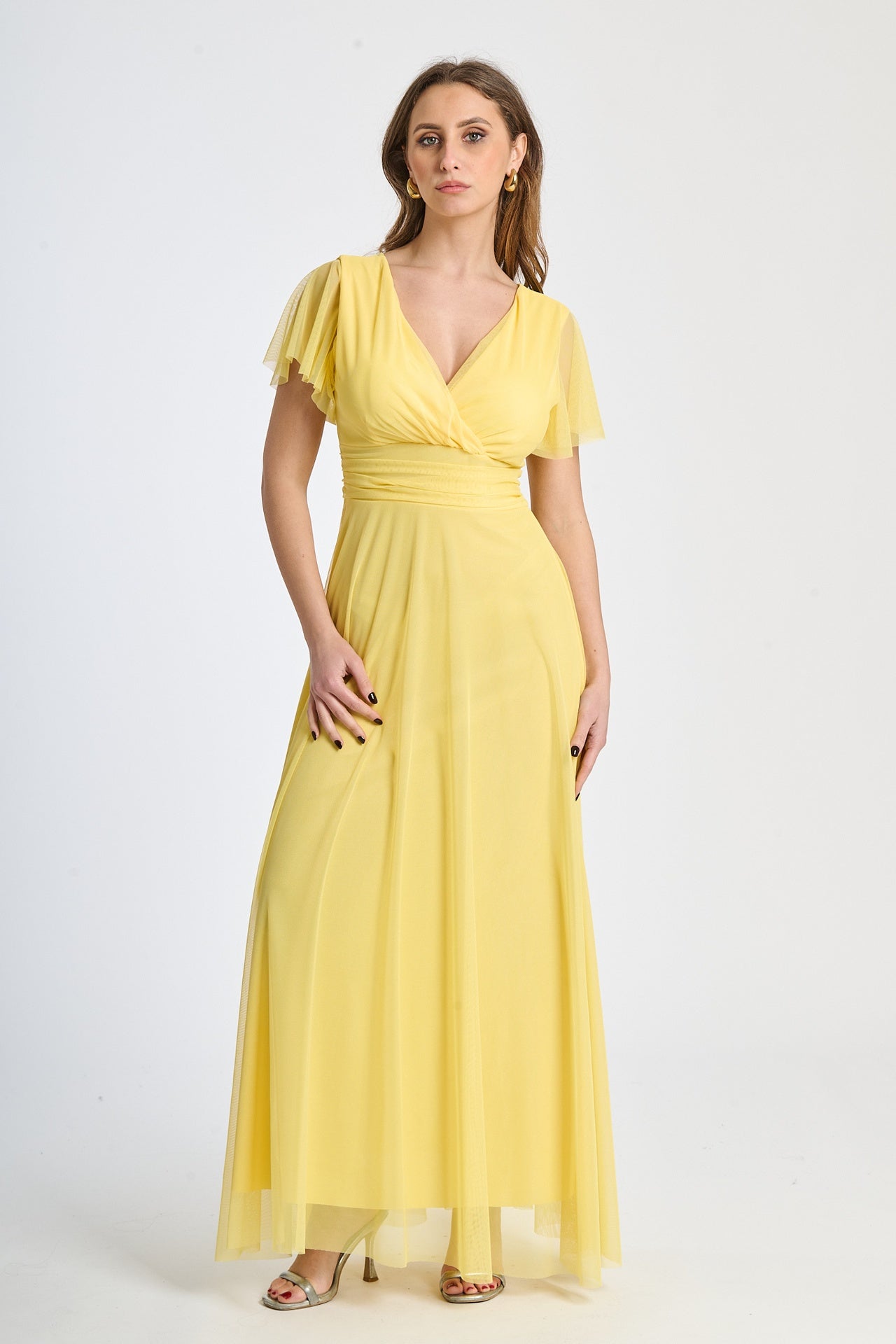 Abito giallo in tulle, scollo a V, maniche chiffon, stile vivace