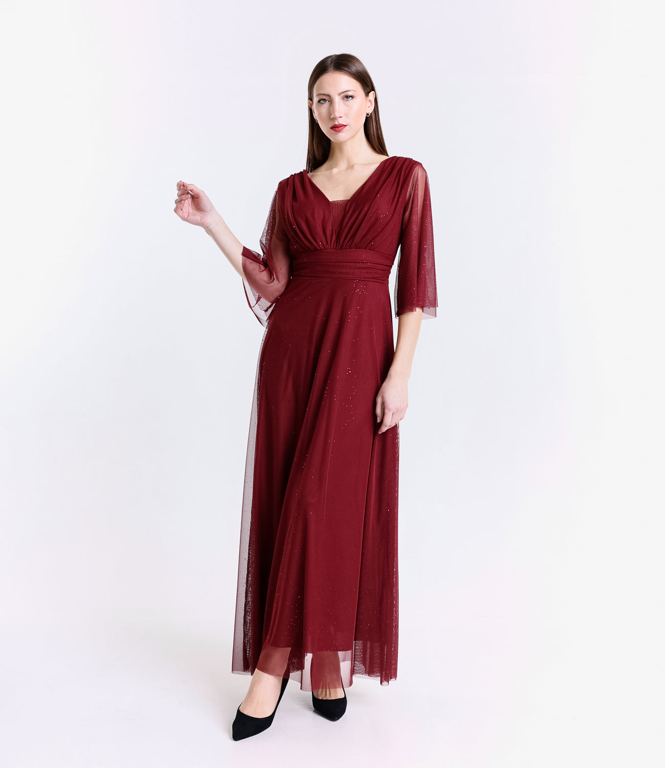 Abito lungo vino passionale con scollo a V e maniche in tulle trasparente