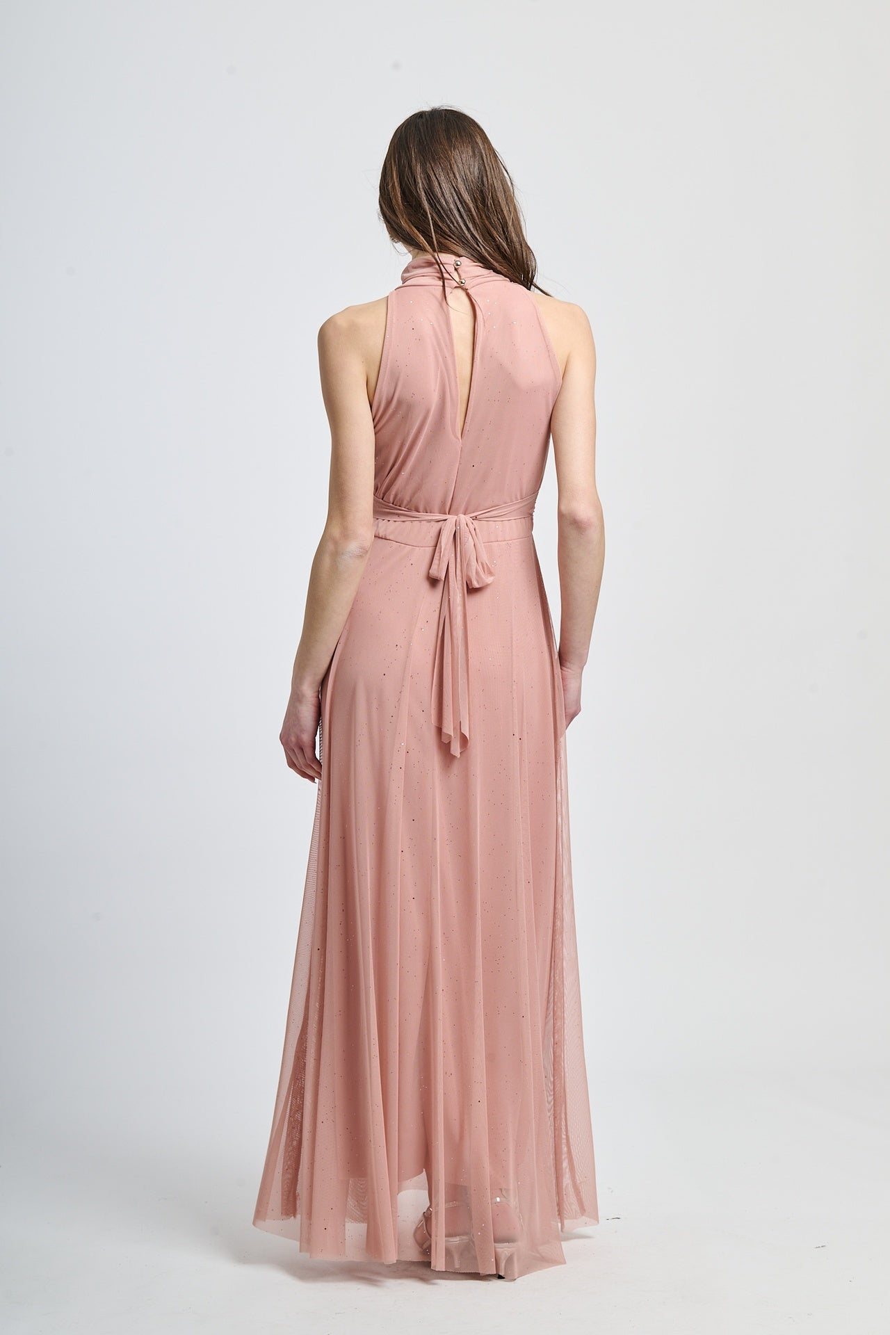 Abito rosa antico a puzzo con volantino al fianco, perfetto per passeggiate in parco.（