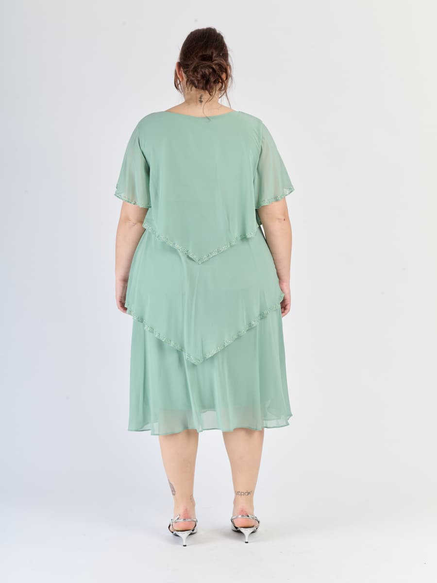 Abito salvia elegante, chiffon traslucido, design a livelli e maniche scollate