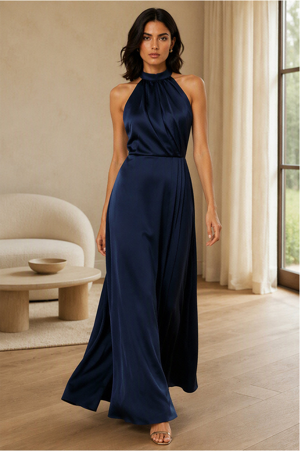 Abito lungo elegante con scollo a collo alto, senza maniche, in raso fluido, per cerimonie e occasioni speciali -1