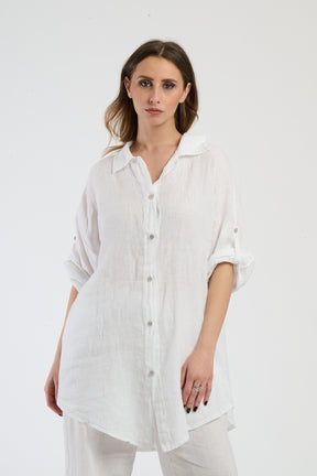 Camicia oversize bianca in lino, pura e rinfrescante per l’estate