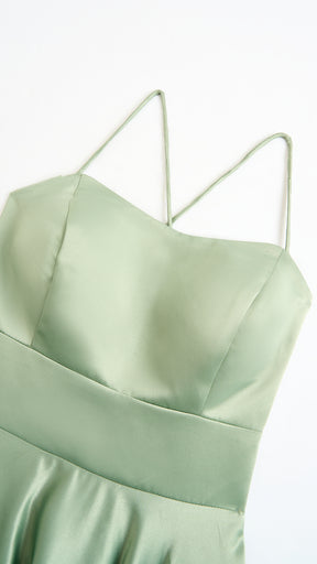 Abito Lungo Elegante in Raso con Spalline Sottili –  “Estella”