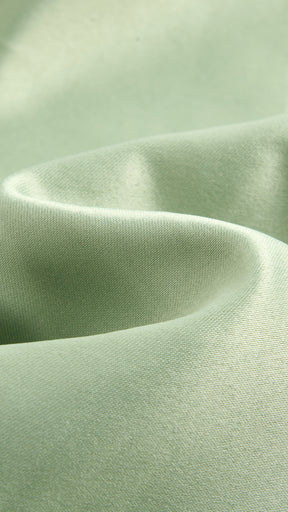 Abito Lungo Elegante in Raso con Spalline Sottili –  “Estella”