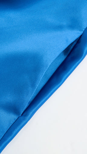 Abito Lungo Elegante in Raso con Spalline Sottili –  “Estella”