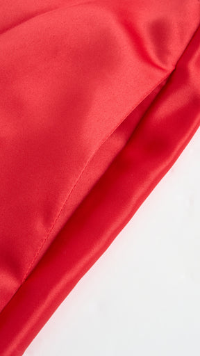 Abito Lungo Elegante in Raso con Spalline Sottili –  “Estella”