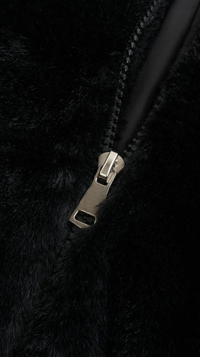 Giacca con cappuccio in peluche sintetica con zip e coulisse