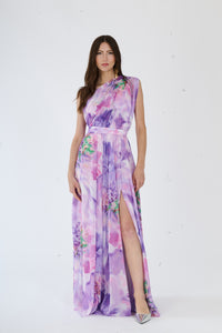 Donna con abito lungo a stampa floreale Lilla, spalla unica e slit laterale