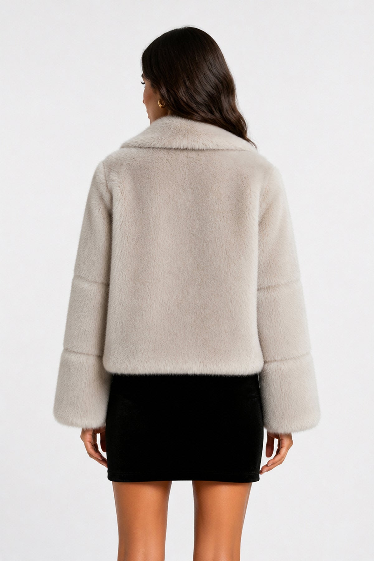 Giacca Corta Donna in Peluche Sintetico, Collo a Revers Ampio, Modello Corto Invernale Elegante Beige-1