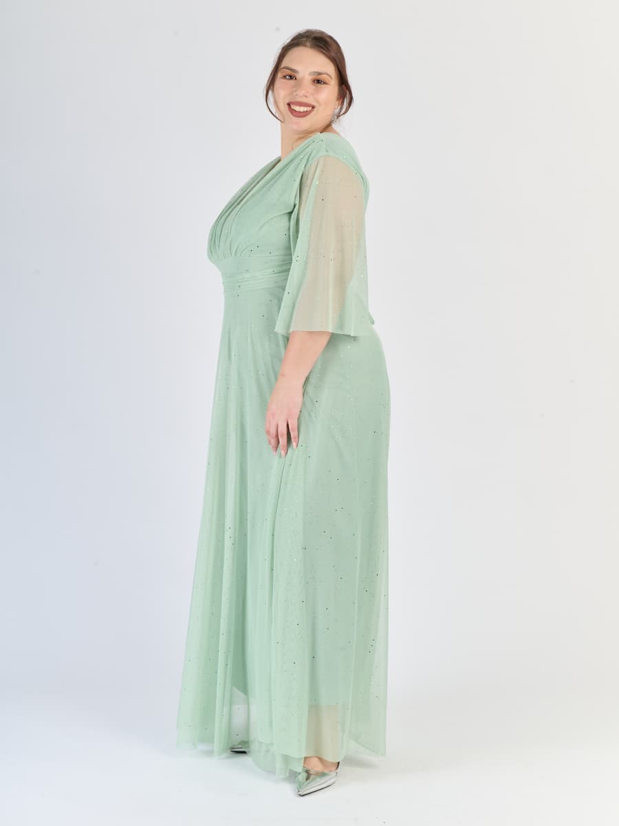 Maggiore abito formale salvia, tulle leggero e maniche traslucide, eleganzaverde tenue.