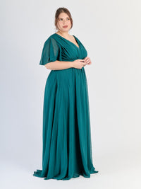  Modello di abito plus size Verde.S in tessuto leggero e silhouette dritta
