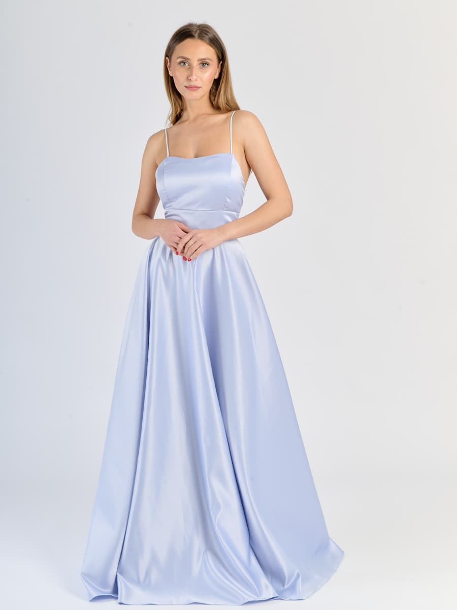 Vestito Celeste elegante con gonna ampia e fasce decorativas sul busto