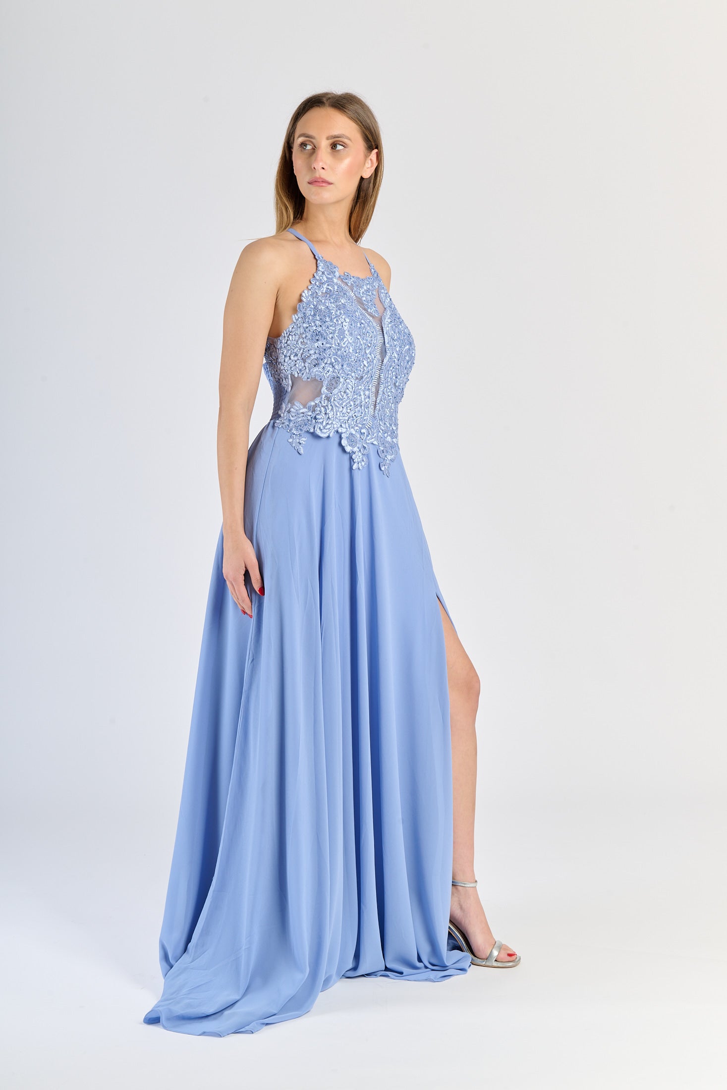 Vestito da cerimonia Jeans, chiffon leggero, pizzo raffinato e apertura stilosa