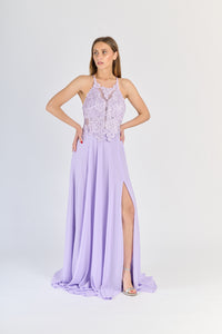 Vestito formale Lilla: pizzo intricato, gonna in chiffon e apertura laterale