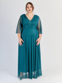 Vestito ottanio elegante, in tulle, con maniche chiffon e vita snodata, un bagliore rame.