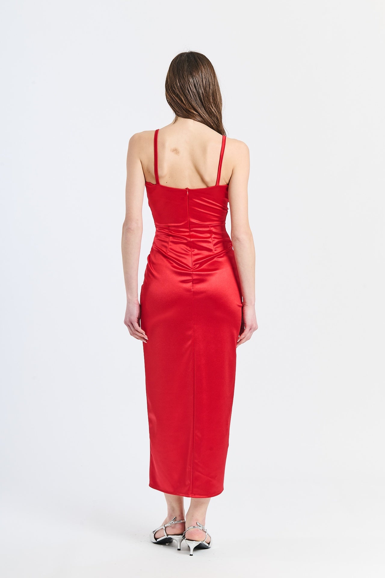 Vestito rosso sexy, decolleté profondo, aperto laterale