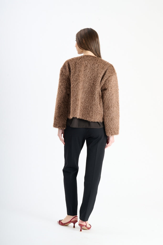 Giaccetta corta in pelliccia sintetica, stile casual e versatile