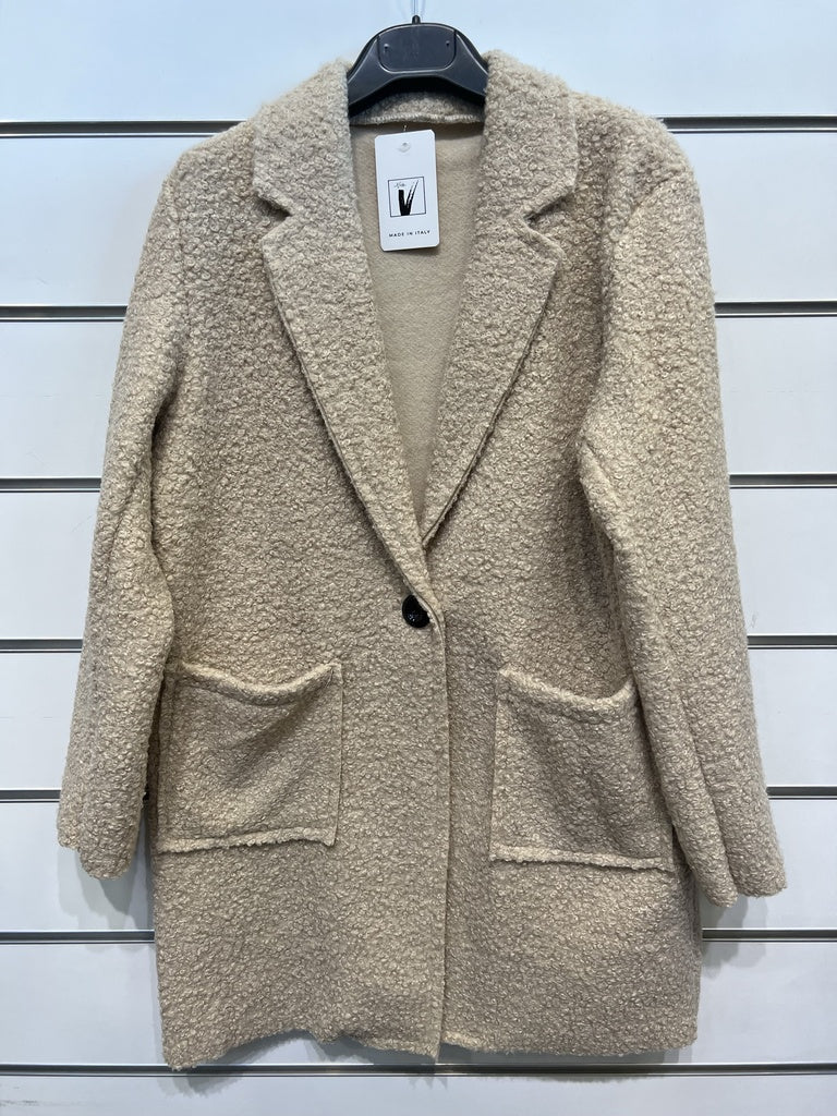 Cappotto Giacca Nolina – Taglio dritto e tasche frontali