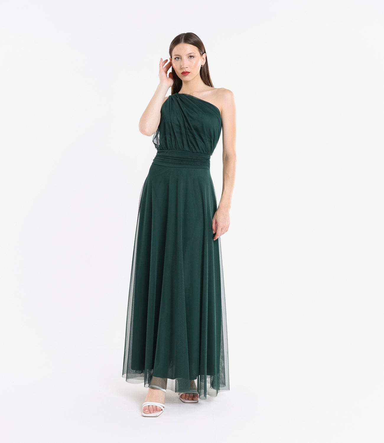 Abito lungo monospalla in tulle verde.S, drappeggi fluidi al busto