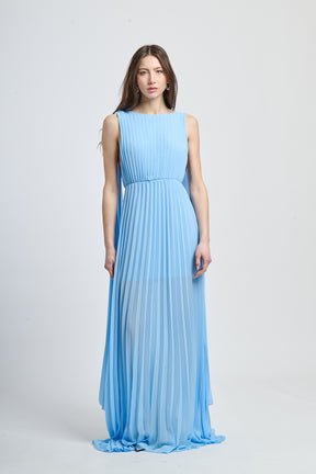 Abito elegante azzurro con apertura dorsale e falda ampia fluida