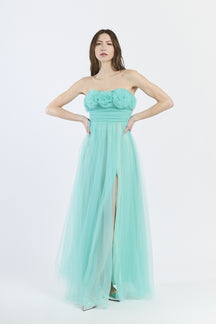 Abito da sera Tiffany in tulle rinfrescante, scollo a barca e gonna ampia, ideale per eventi estivi e all’aperto