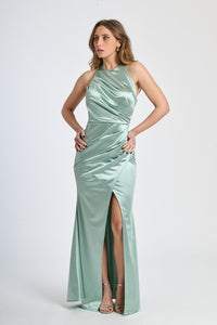 Abito salvia da sera con scollo a halter e fessura laterale