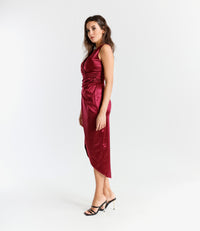 Abito formale vino in raso, perfetto per eventi notturni